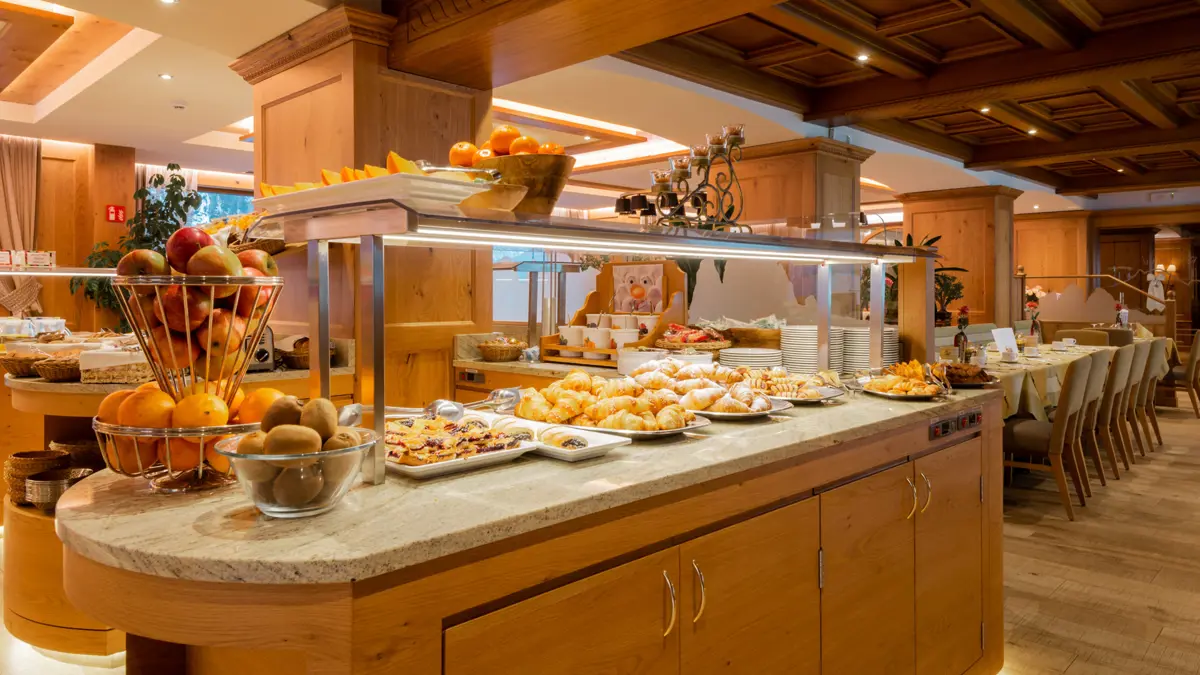 Inghams Italy Dolomites Canazei Hotel Cesa Tyrol Buffet