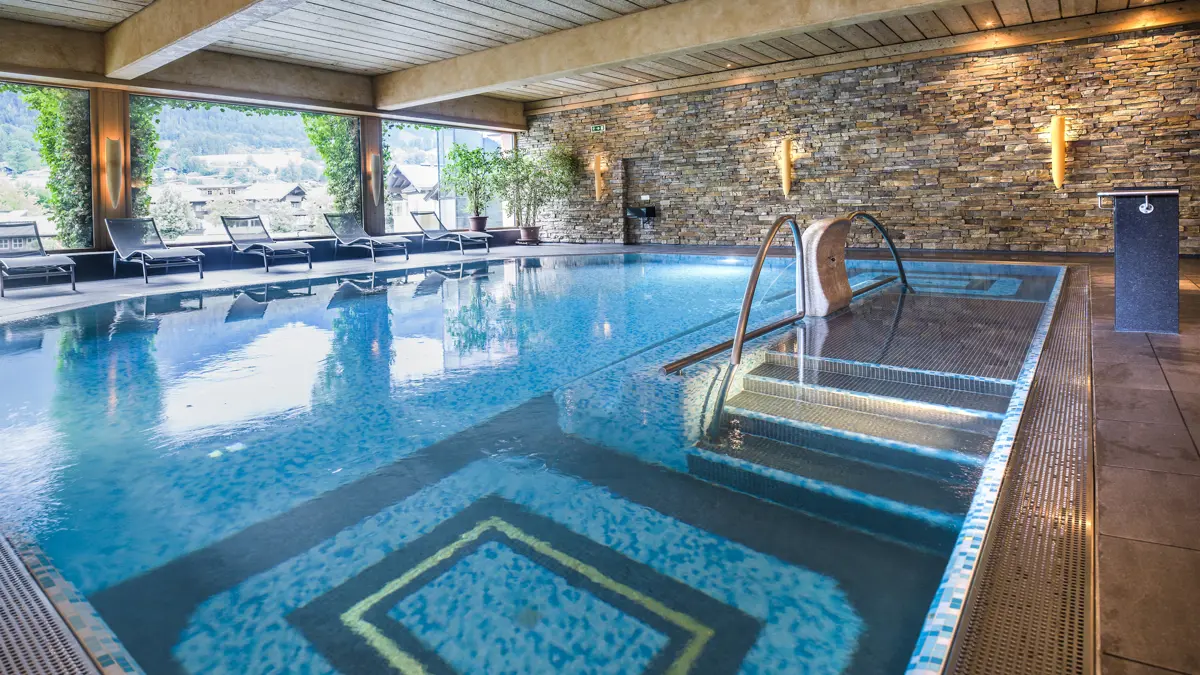 Hotel Tiefenbrunner Kitzbuhel Swimming Pool 2