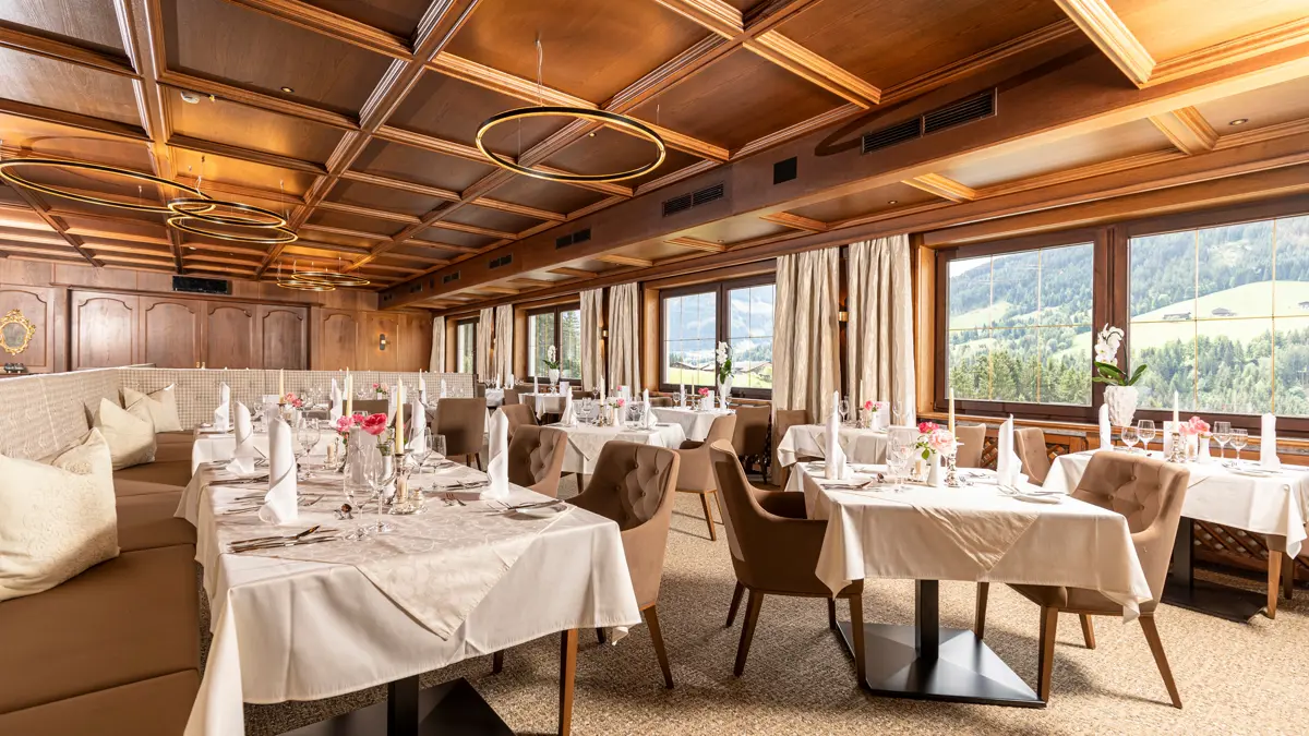 Hotel Alpacherhof Alpbach Dining Room 2