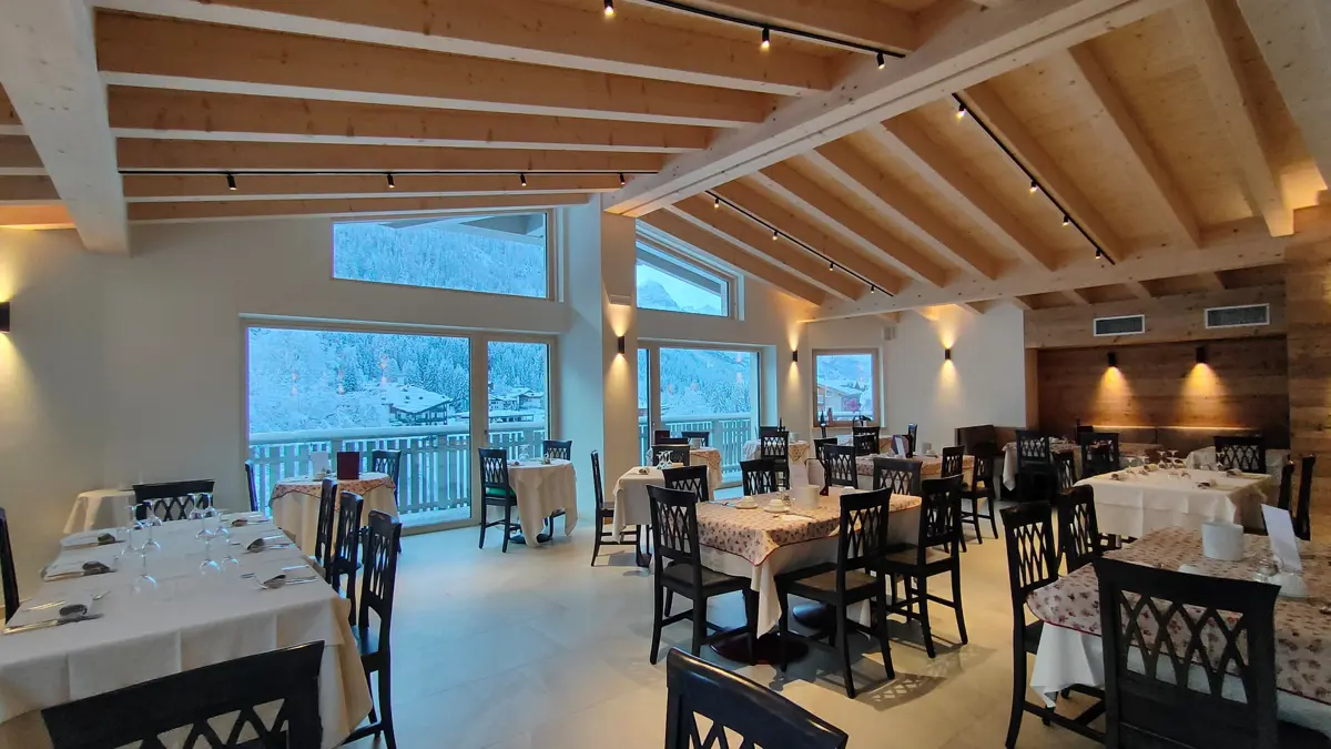 Inghams Italy Madonna Di Campiglio Hotel Ideal Restaurant