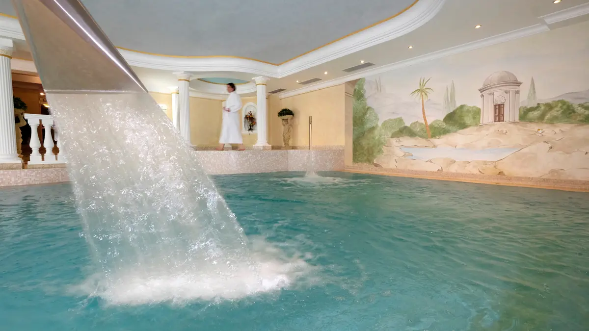 Inghams Italy Dolomites Arabba Hotel Evaldo Pool.Jpg