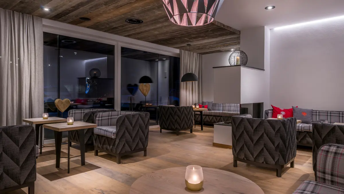 Hotel Grischuna St Anton Dining Room (1)