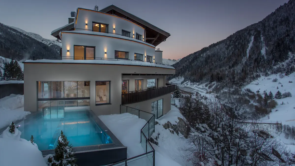 Hotel Grischuna St Anton Swimming Pool (1)