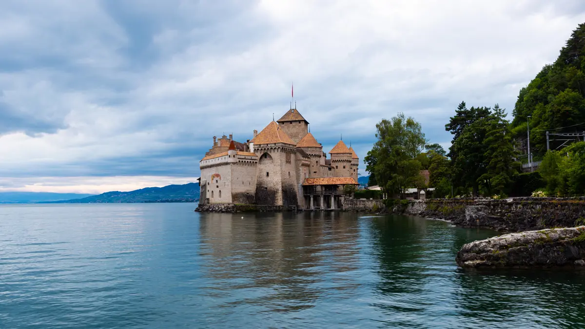 Lake Geneva Csstle