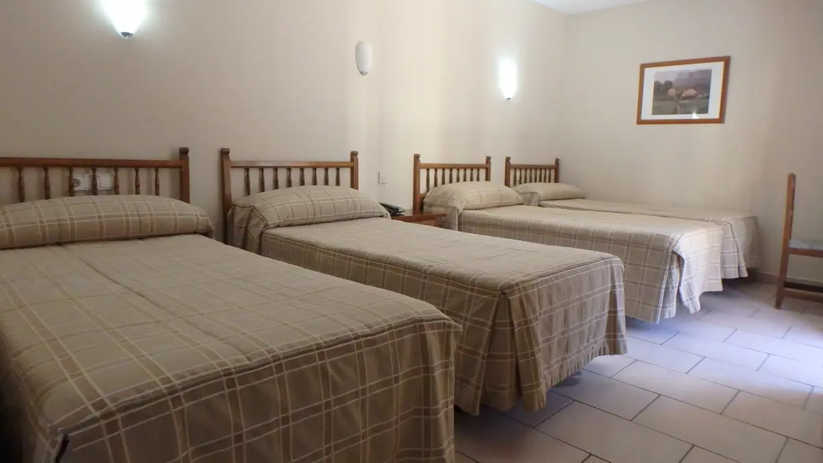 Hotel Xalet Besoli Arinsal Typical Quad Room