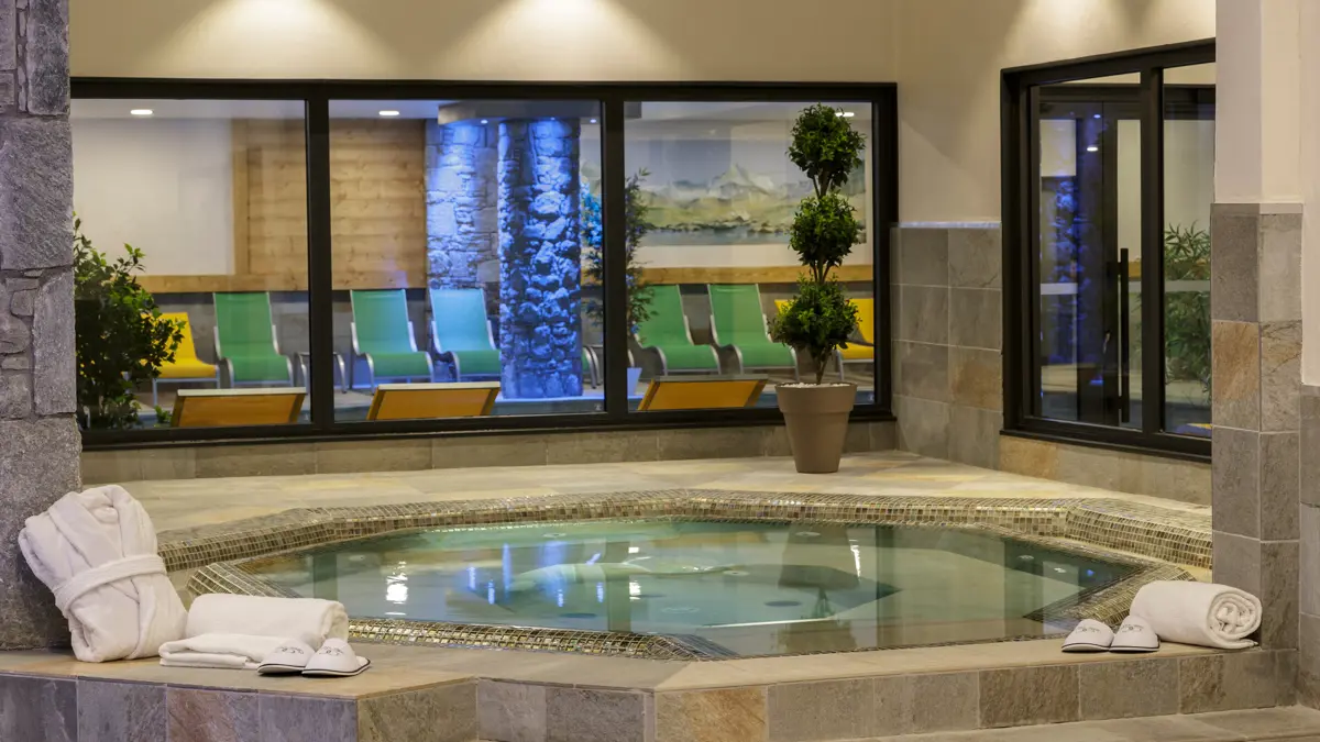Le Napoleon Apartments And Spa Montgenevre Wellness Area Jacuzzi