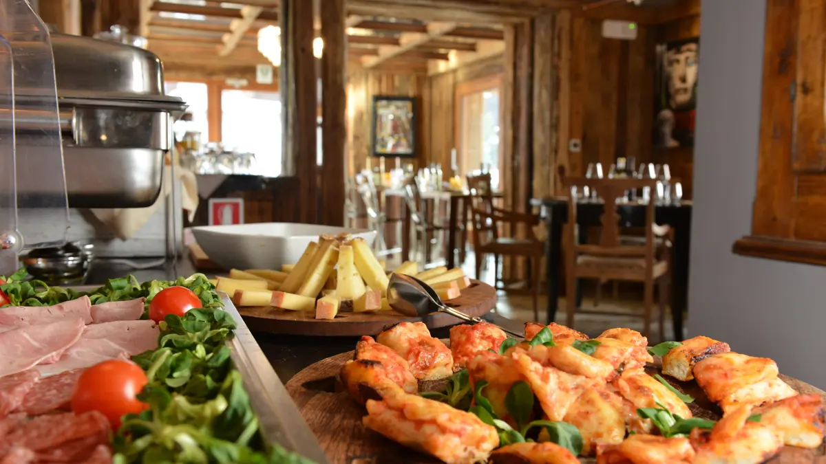 Italy Aosta Vally Cervinia Hotel Grivola Snacks