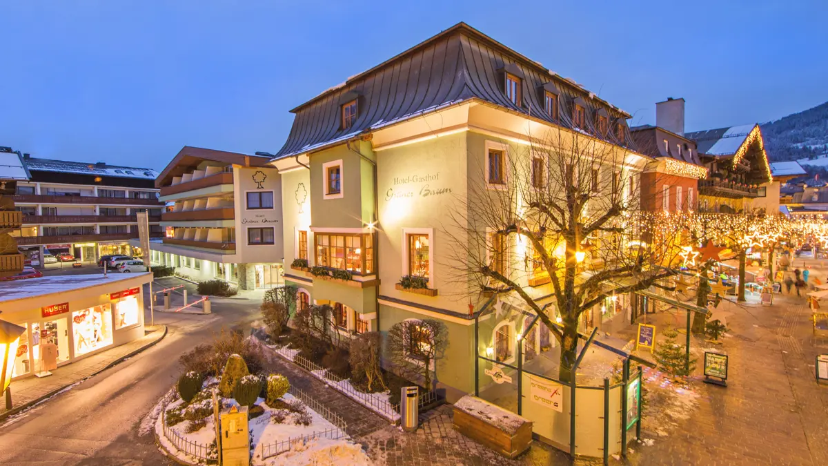 Hotel Gruner Baum Zell Am See Exterior 2
