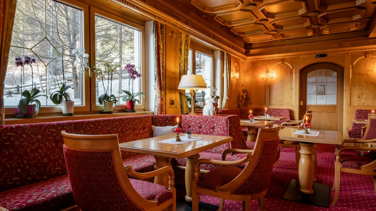 Inghams Italy Dolomites Canazei Hotel Cesa Tyrol Lounge