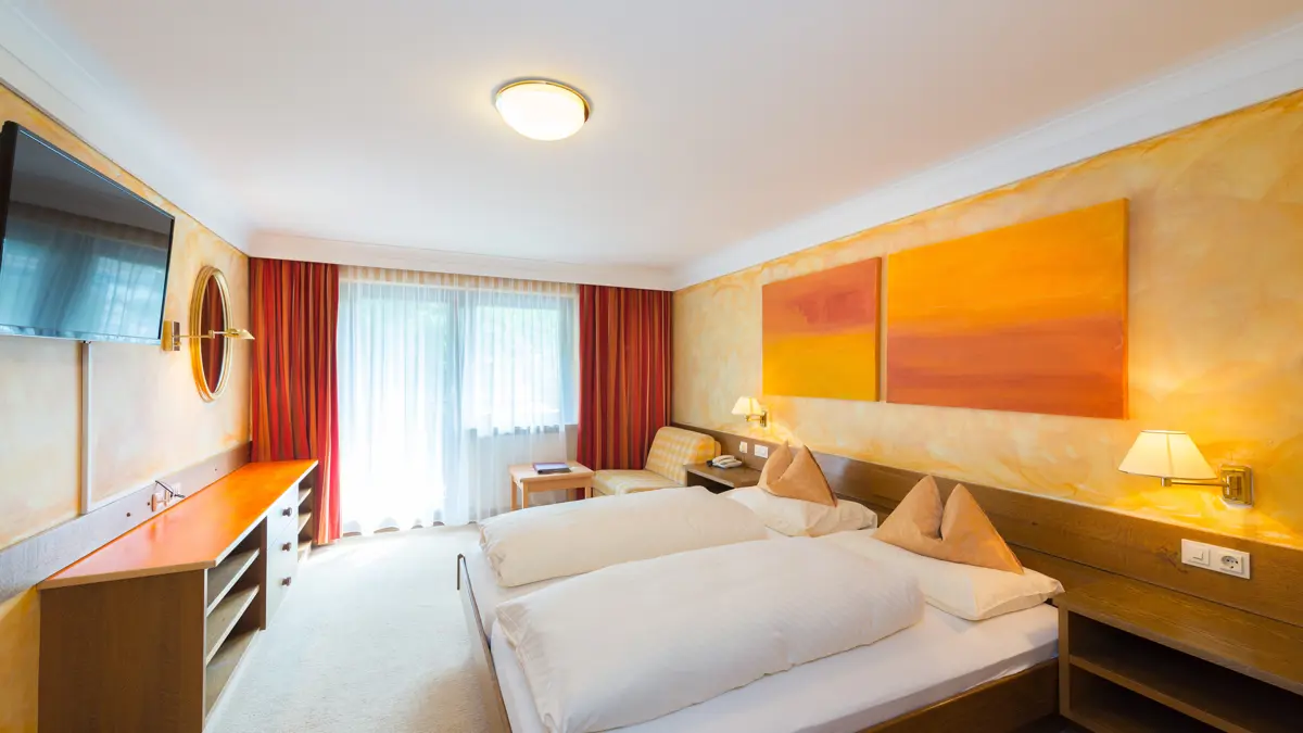 Hotel Kristiana Saalbach Sonnengelb B2