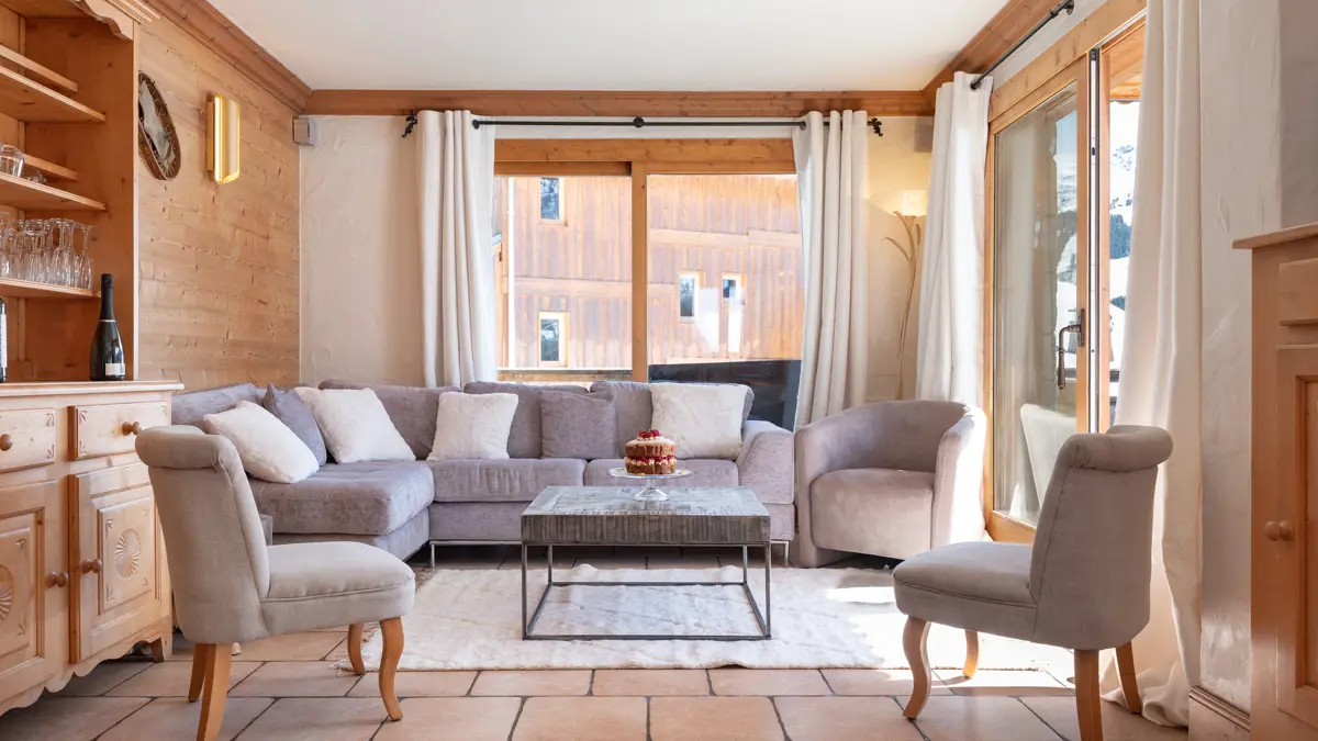 Living Room (8)
