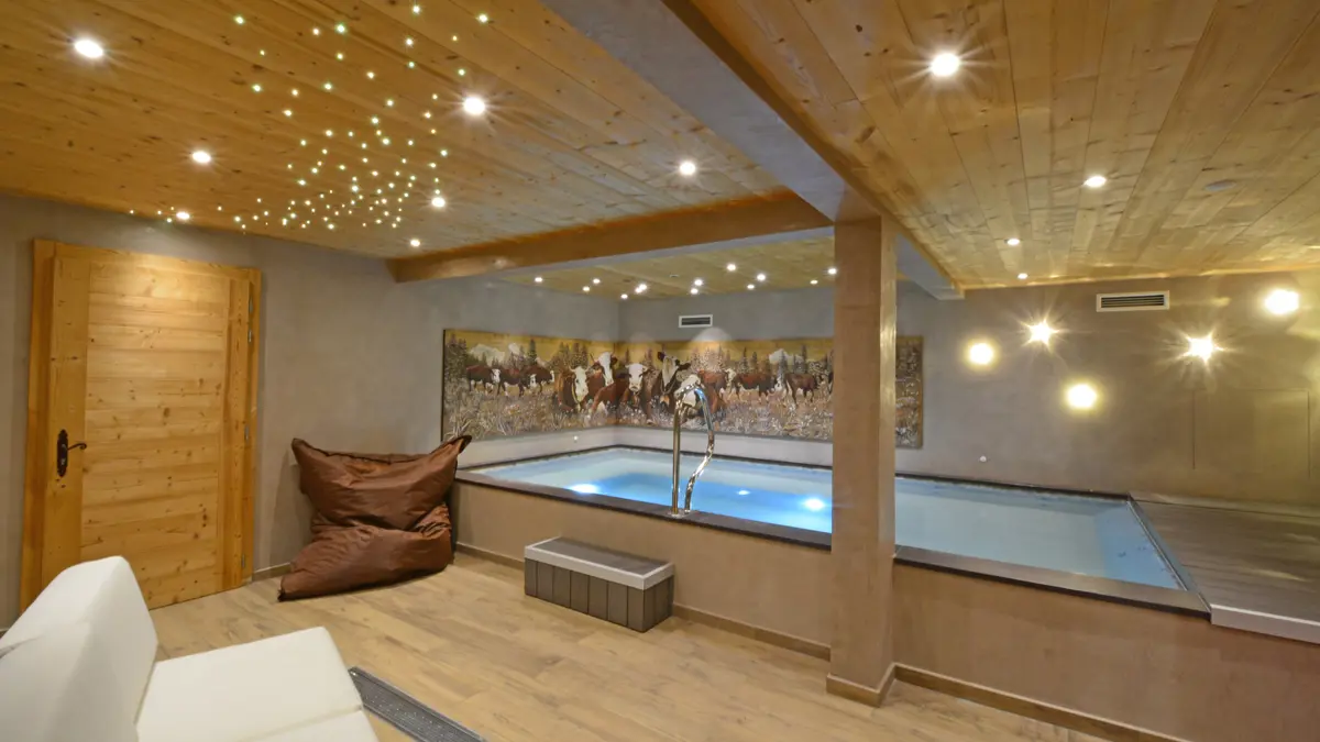 Hotel Clef Des Champs Morzine Spa Area 2