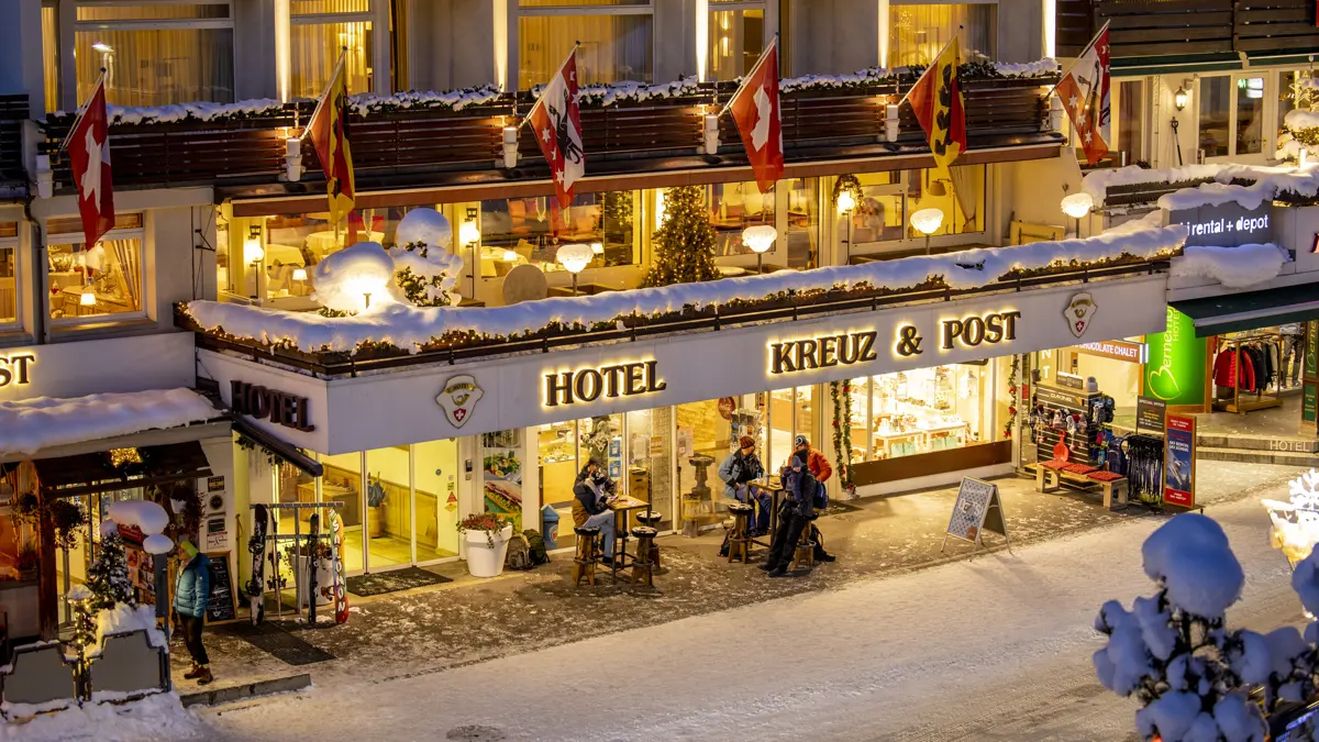 Hotel Kreuz And Post Grindelwald Entrance(2)