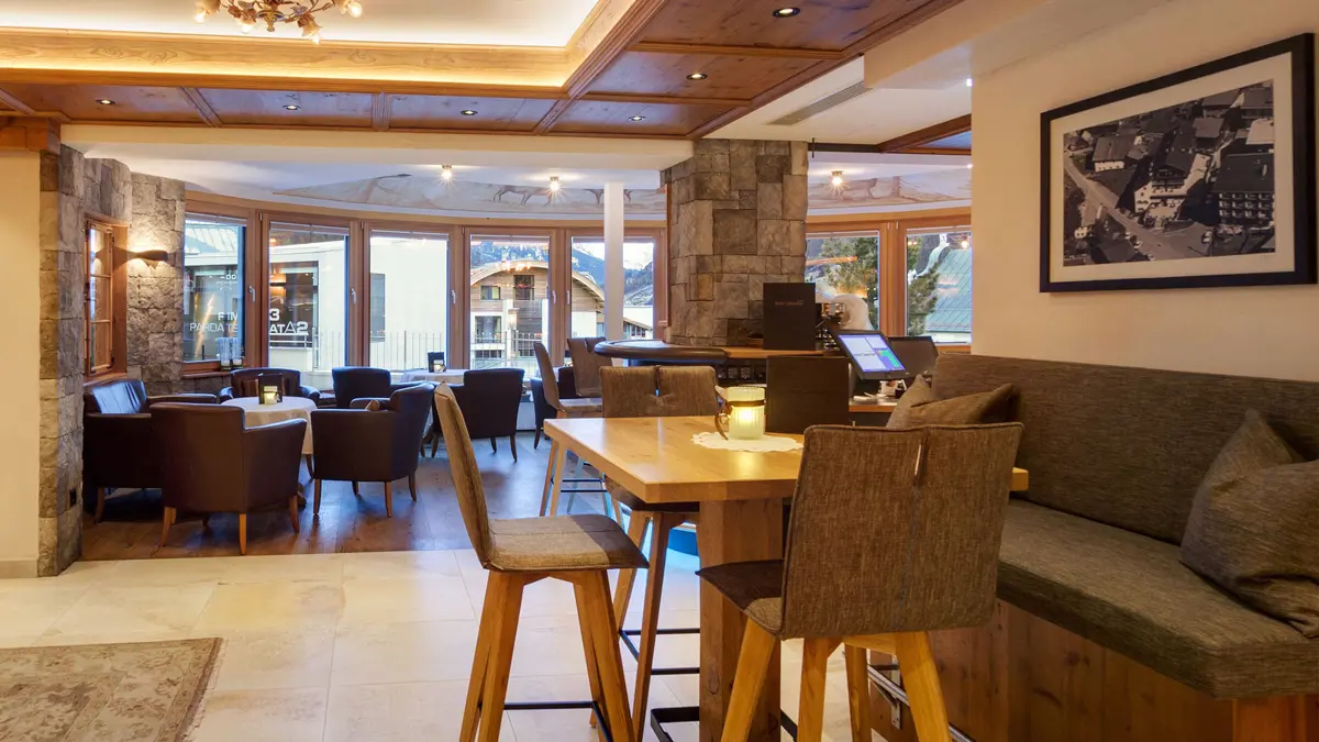 Hotel Jagerhof Ischgl Bar