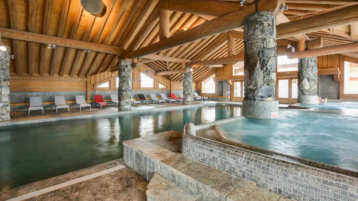 Les Cimes Blanches La Rosiere Pool 3