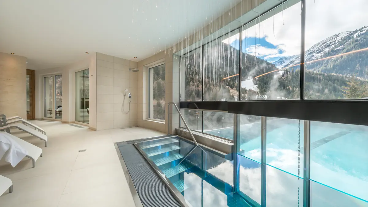 Hotel Grischuna St Anton Swimming Pool (3)
