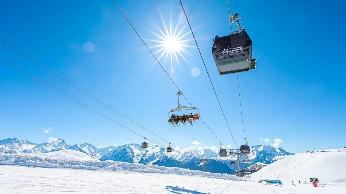 Alpe D'huez Gondola © Benjamin Valette