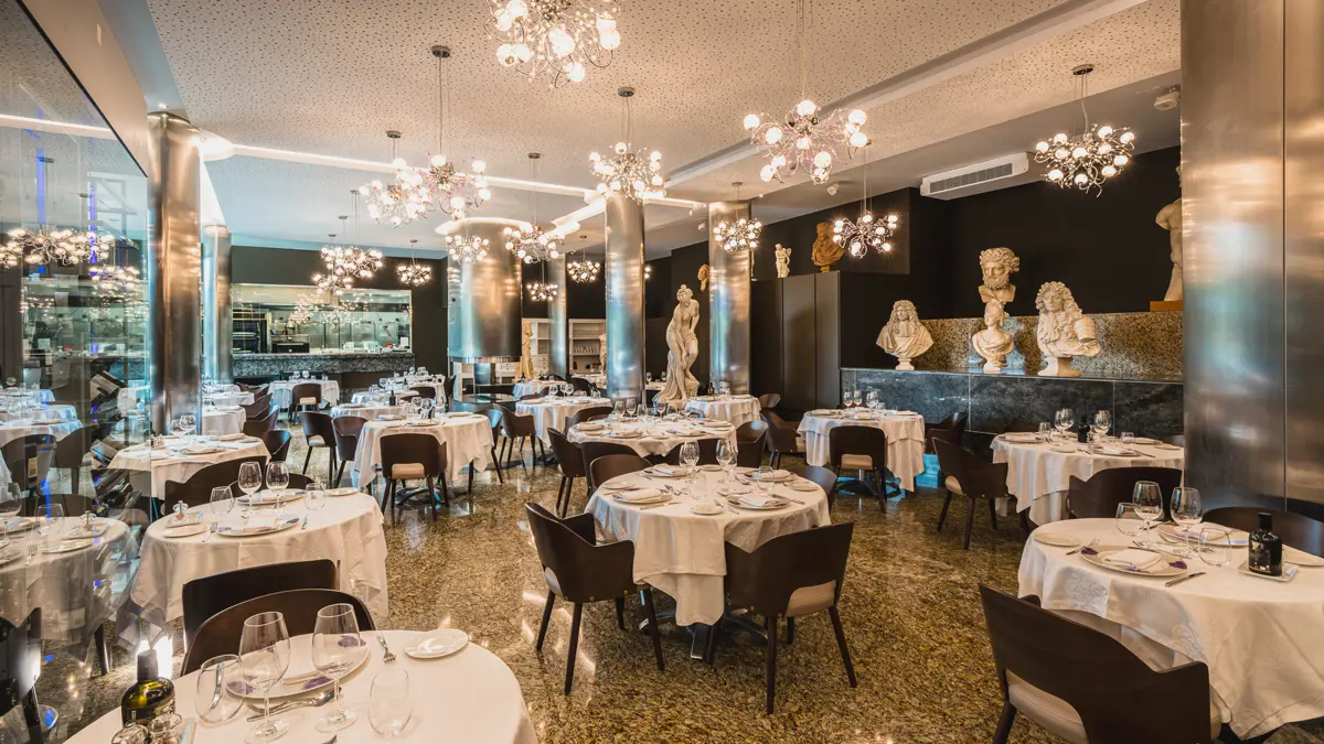 Princesa Parc Excellence Arisnal Louis XV Restaurant (1)