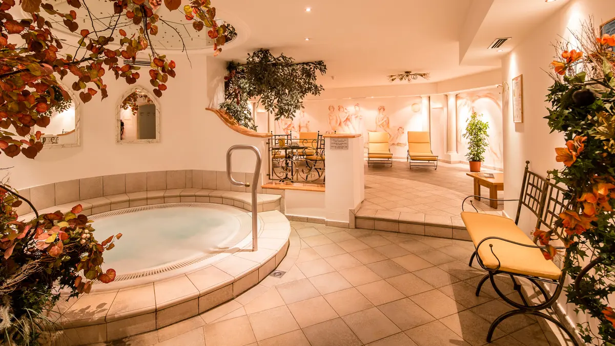 Inghams Italy Dolomites Selva Hotel Oswald Hottub