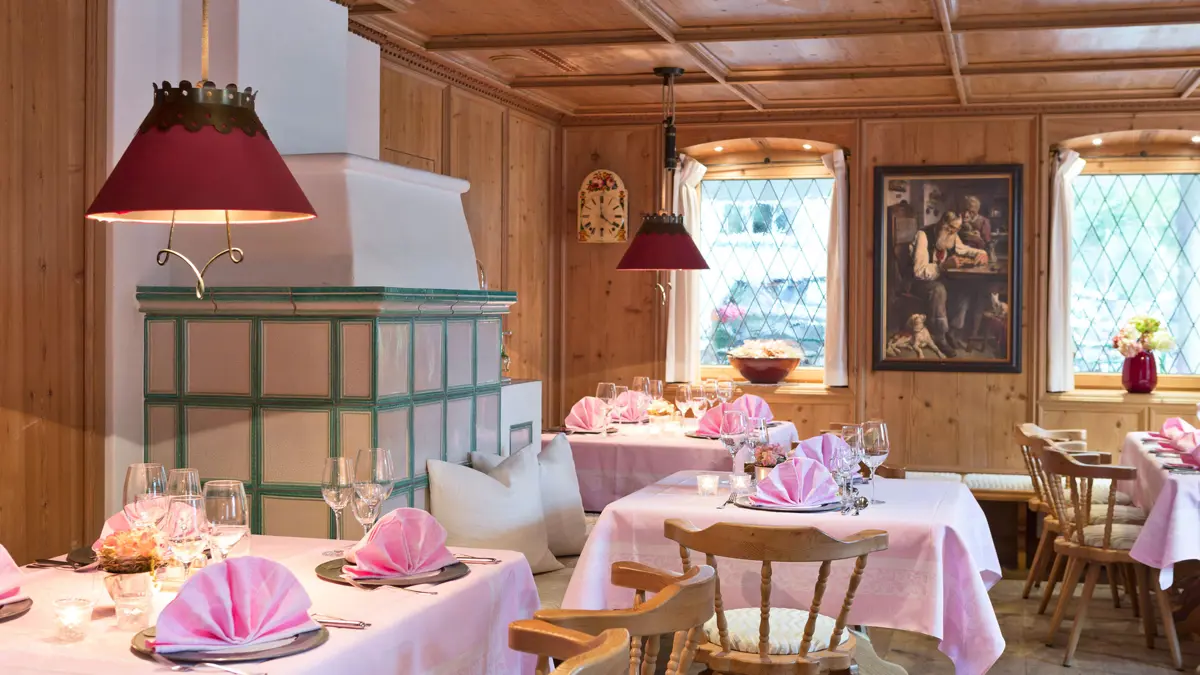 Hotel Neuhaus Mayrhofen Austria Wine Stube