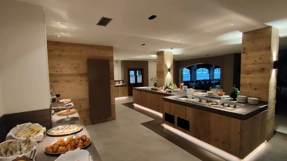 Inghams Italy Madonna Di Campiglio Hotel Ideal Restaurant 3