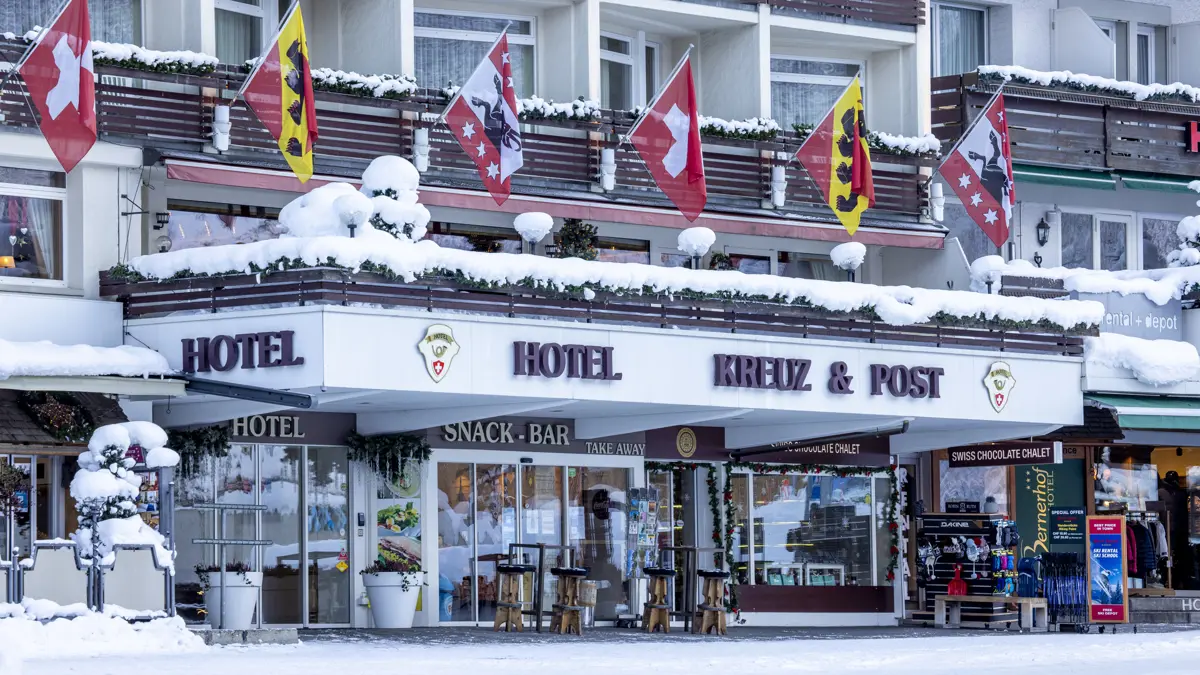 Hotel Kreuz And Post Grindelwald Entrance