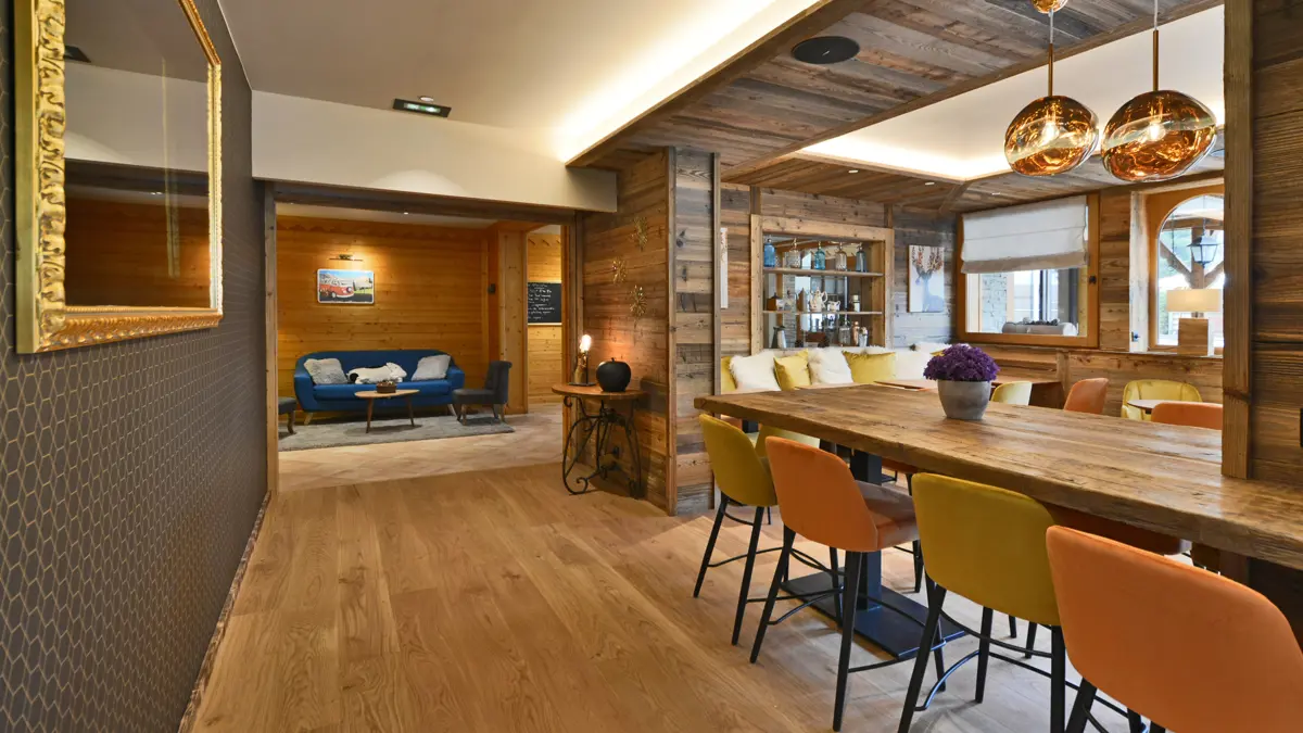 Hotel Clef Des Champs Morzine Bar 2