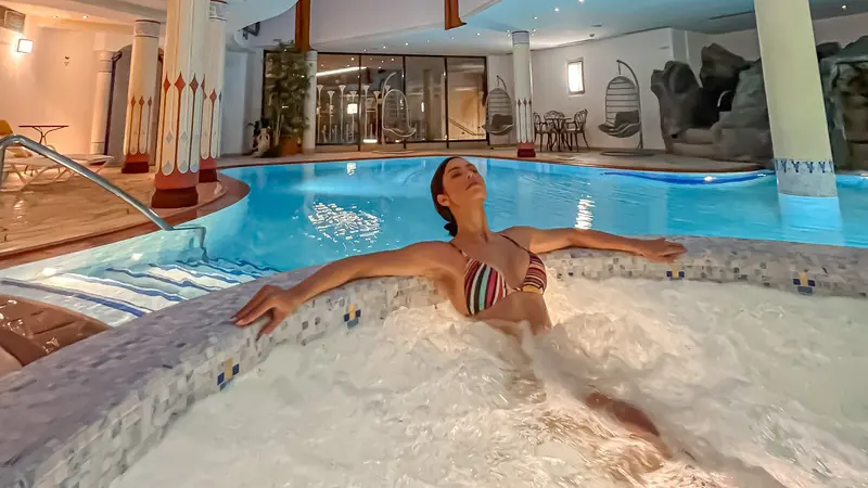 Inghams Italy Dolomites Corvara Hotel Col Alto Swimming Pool