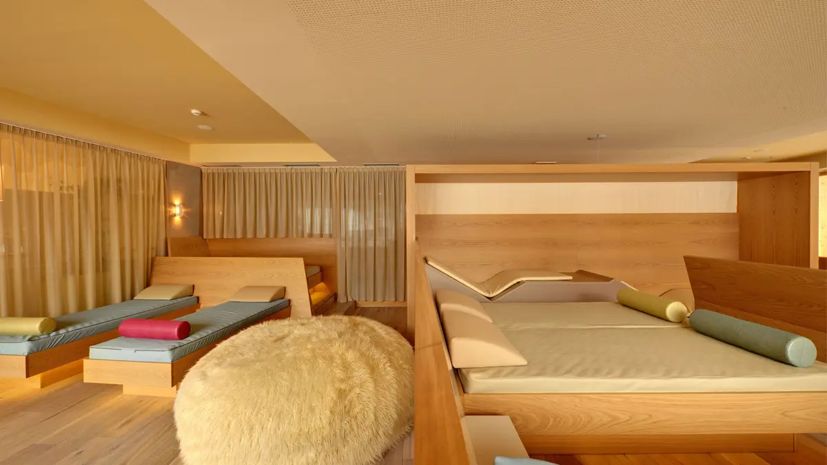 Inghams Italy Dolomites San Cassiano Hotel Diamant Relaxation Area