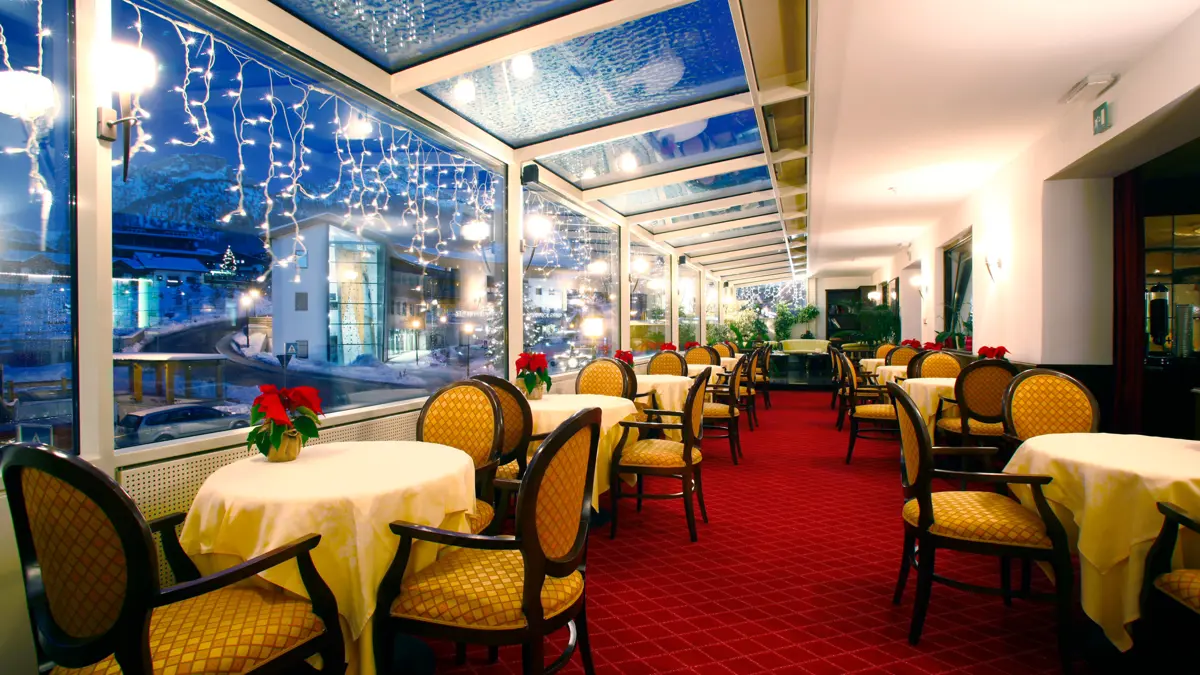 Inghams Italy Dolomites Selva Hotel Oswald Lounge