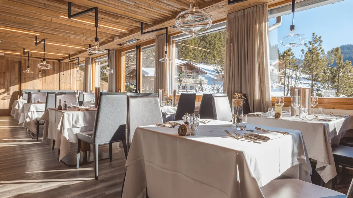 Inghams Italy Dolomites Corvara Hotel Col Alto Restaurant 2